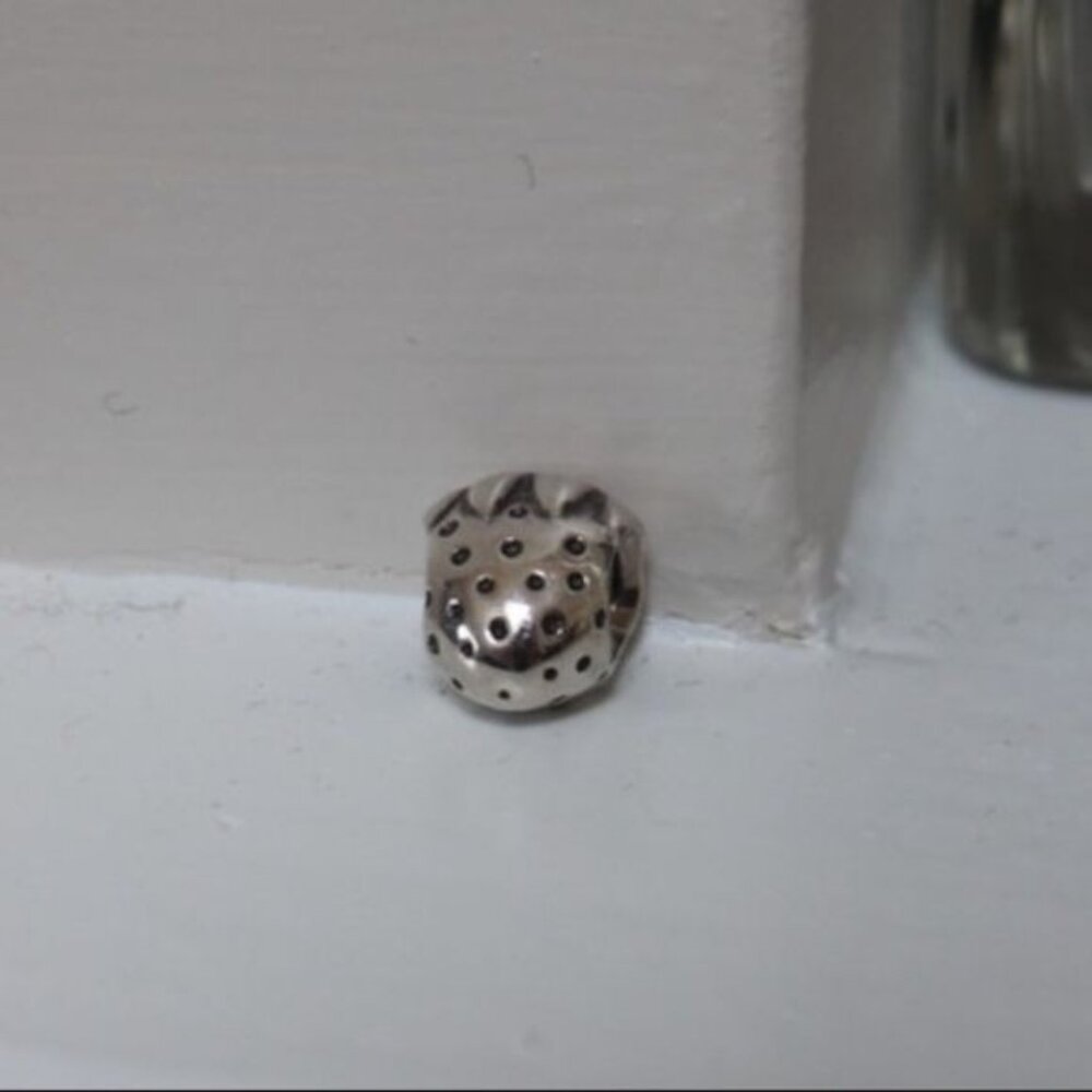 Pandora Retired Strawberry Sterling Silver Charm - Picture 8 of 9
